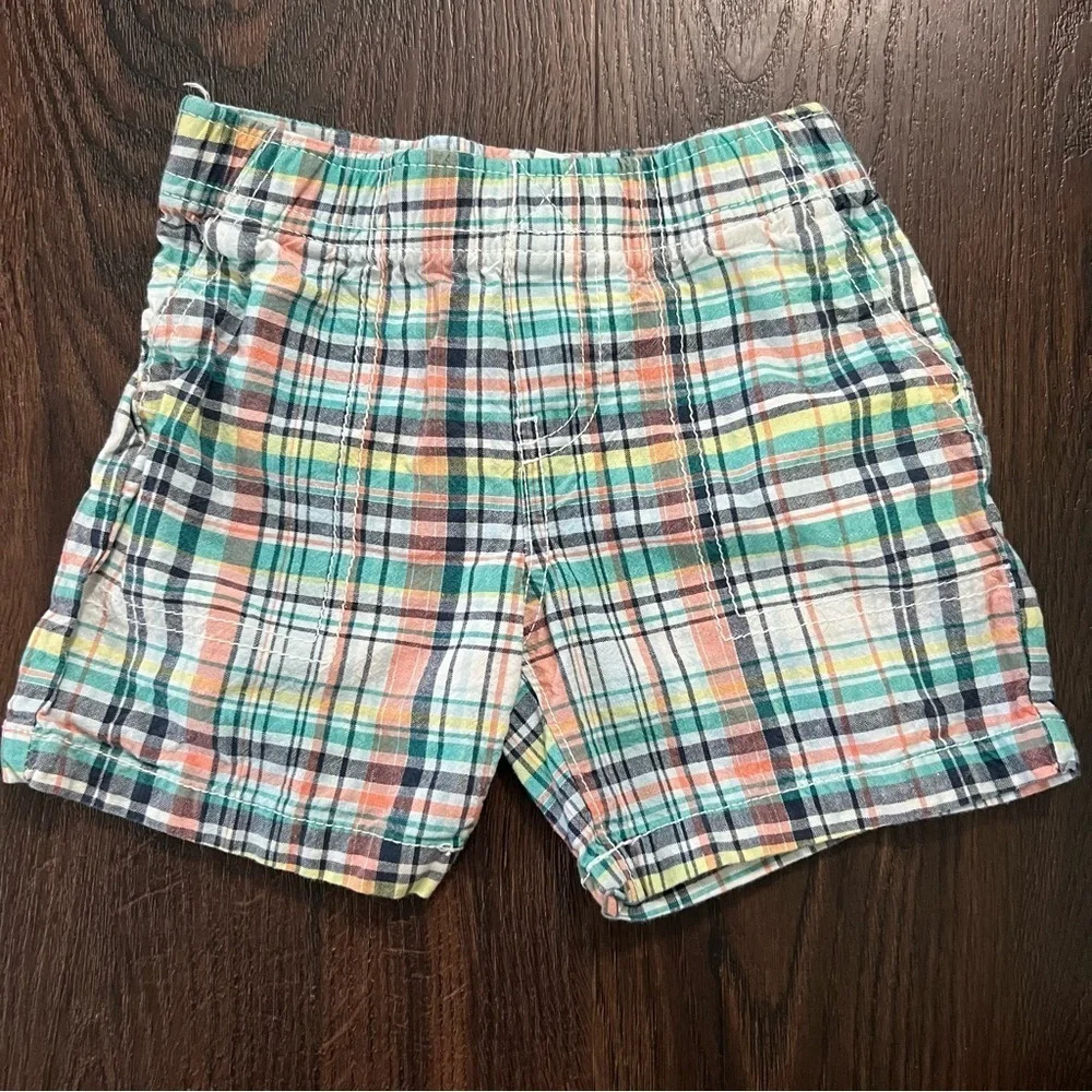 Carters 2T plaid toddler boys shorts - Picture 2 of 4